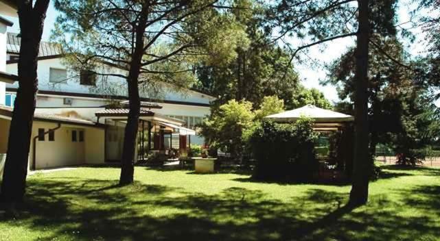 Locanda Alle Officine Buttrio 外观 照片